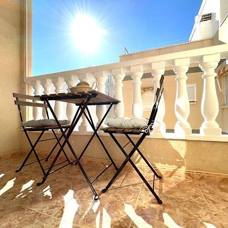 Apartamento Azzurro Torrevieja Exterior foto