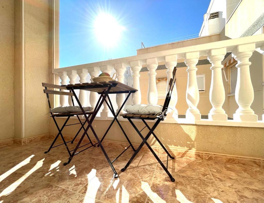 Apartamento Azzurro Torrevieja Exterior foto