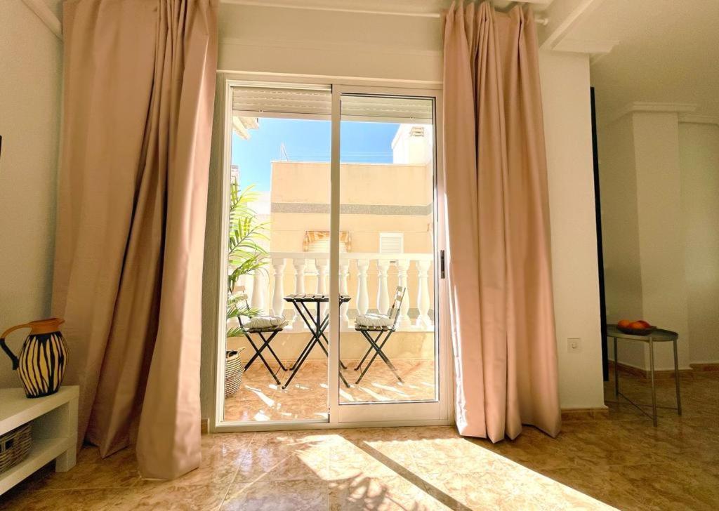 Apartamento Azzurro Torrevieja Exterior foto